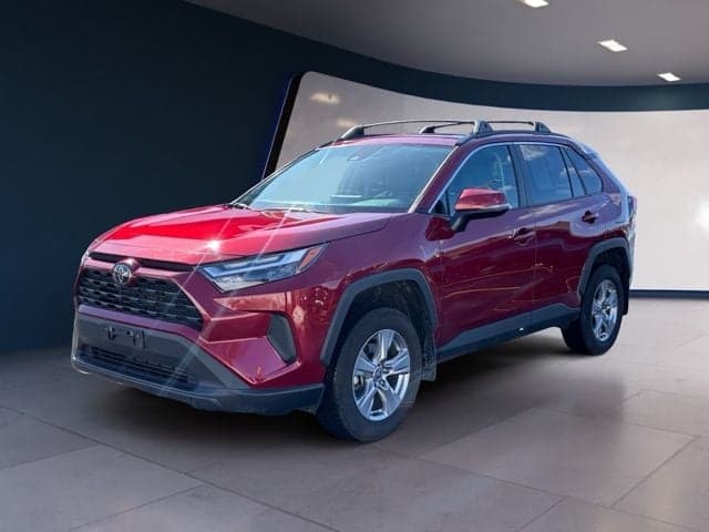 2023 Toyota RAV4 XLE AWD · Pearl exterior