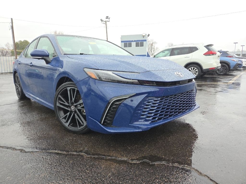 2025 Toyota Camry XSE FWD · Ocean Gem exterior